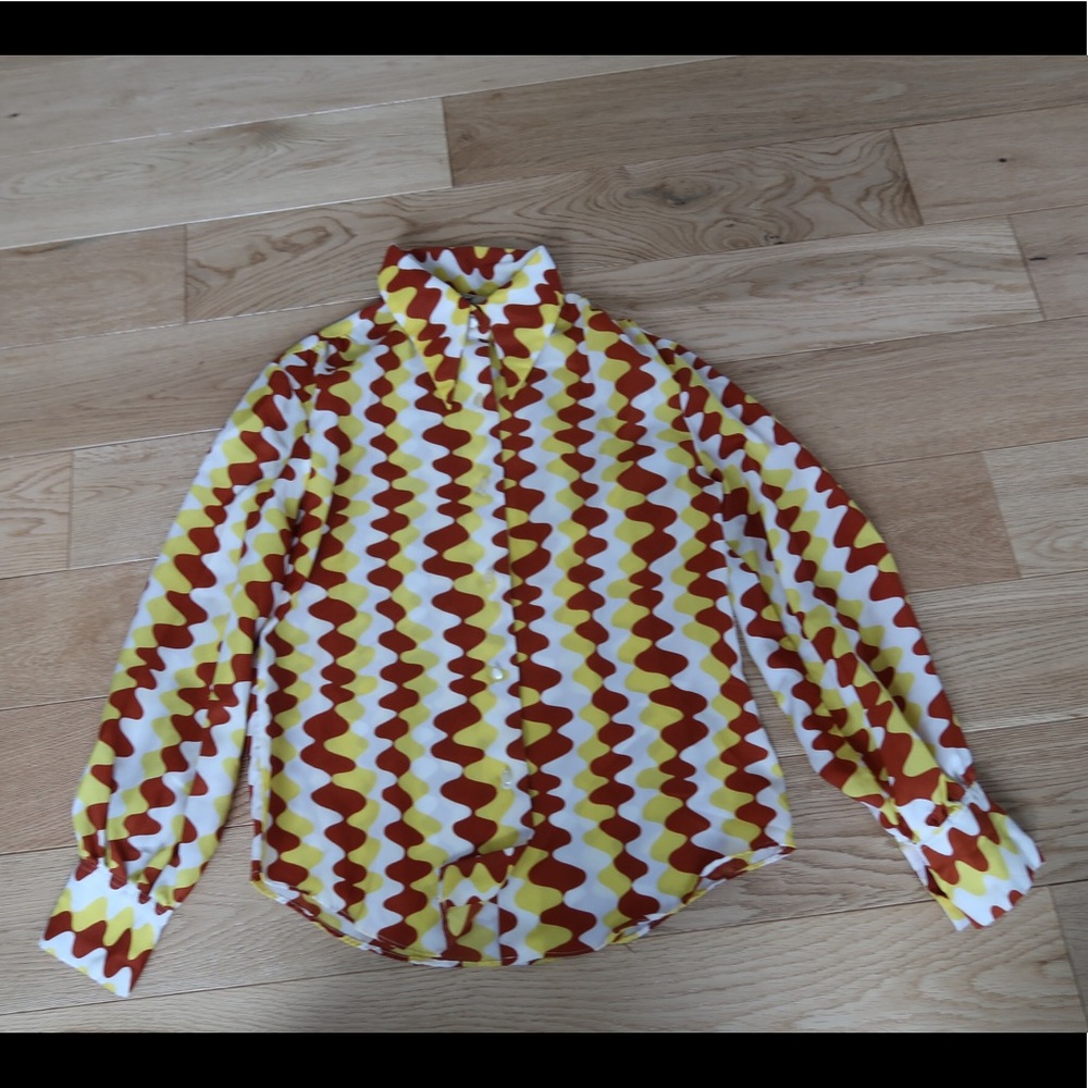 Mod collared, button up shirt- size small